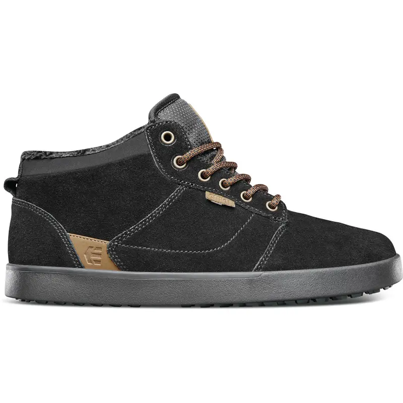 Etnies Jefferson MTW Skate Shoes in Black and Green
