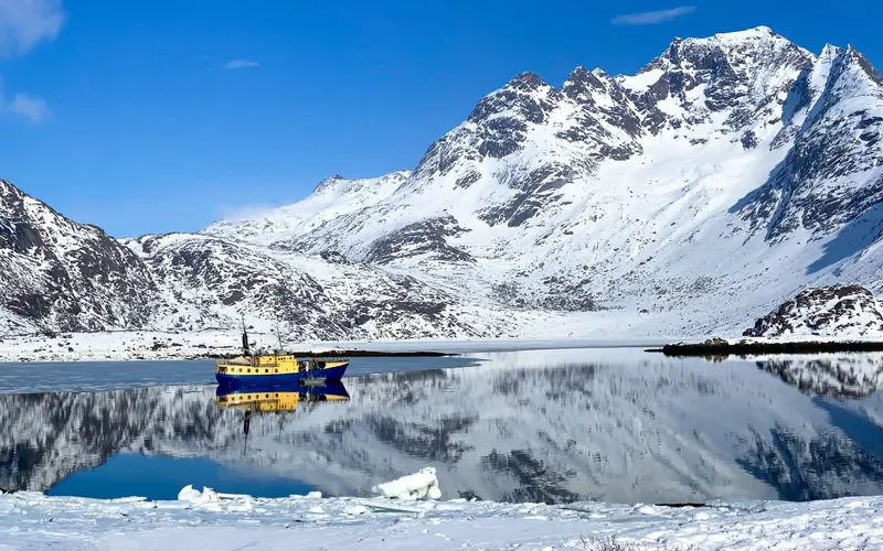 Greenland Sail & Ski Adventure Expedition