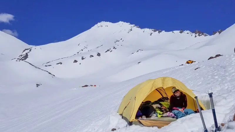 Mt. Shasta Summit Climb & Technical Mountaineering Seminar (5 Days)